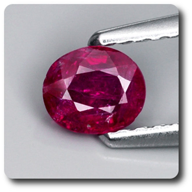 Rubis Rouge Naturel Non Chauffé - 0.79 Carats - Provenance Mozambique - Pierre Précieuse