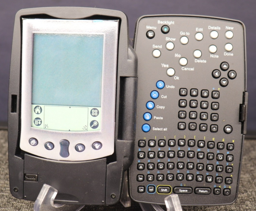 Fellowes "Type N Go"  98040 All In One Keyboard & Case for Palm Pilot V & Vx PDA