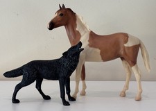 Breyer Wild Mustangs Ceyenne Chestnut Pinto Mare and Diego Black Wolf