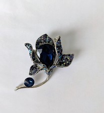 Vintage-Stil Blumen-Brosche | Königsblaue Tu...