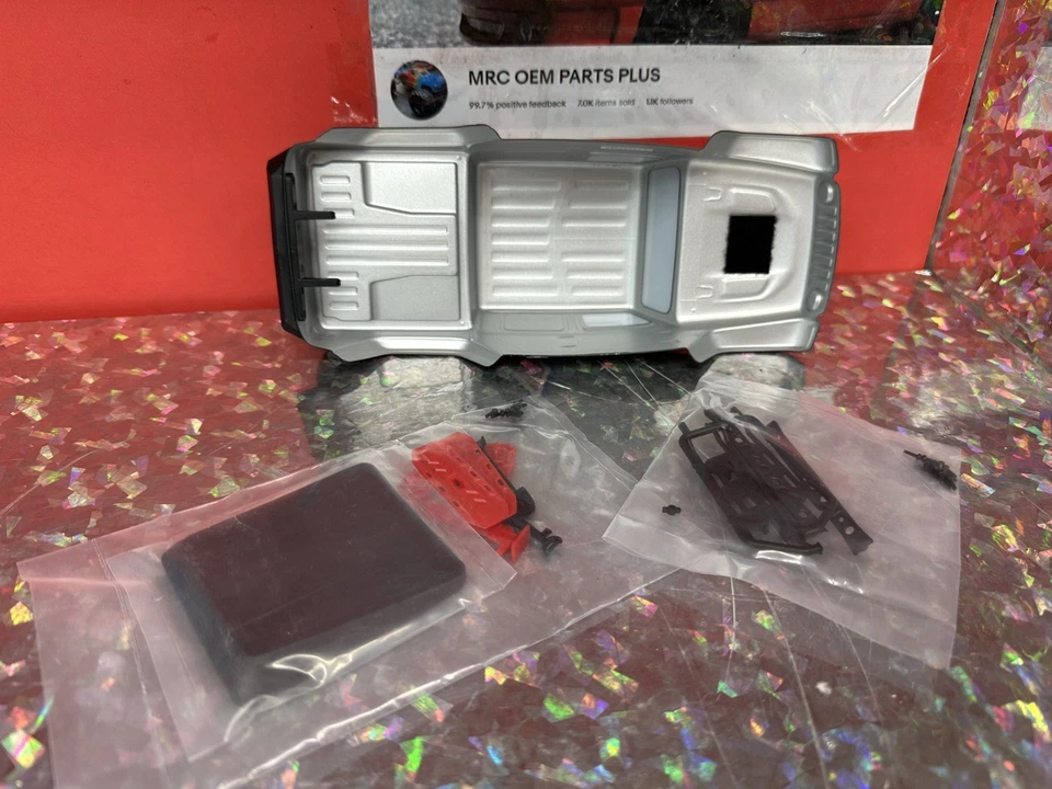 Axial Scx24 Body Set Painted Summit Special Edition SCX24 Jeep JT Gladiator - Image 3 of 4