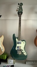 Squier Paranormal Rascal Bass HH Metallic Sherwood Green Fender