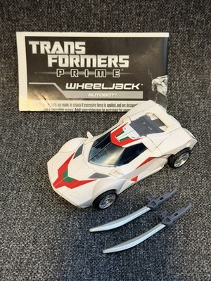 Transformers Prime Deluxe Class Autobot Wheeljack USED
