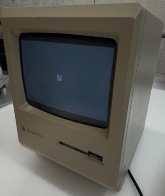 Vintage Apple Macintosh Plus Desktop Computer - M0001A *Tested w/Power Cord
