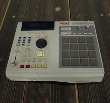 [As-is/For parts] Akai MPC2000XL MIDI Production 64 Track Sequencer Drum Machine