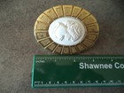VINTAGE CAMEO DRESSER DOOR DRAWER PULLS LOT OF 6 WITH SCREWS — photo 4
