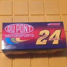 Action Racing Collectables Jeff Gordon 24 DuPont 2001 Chevy Monte Carlo 1:24 LE