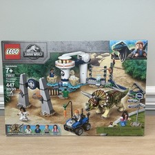 LEGO Jurassic World Triceratops Rampage 75937...