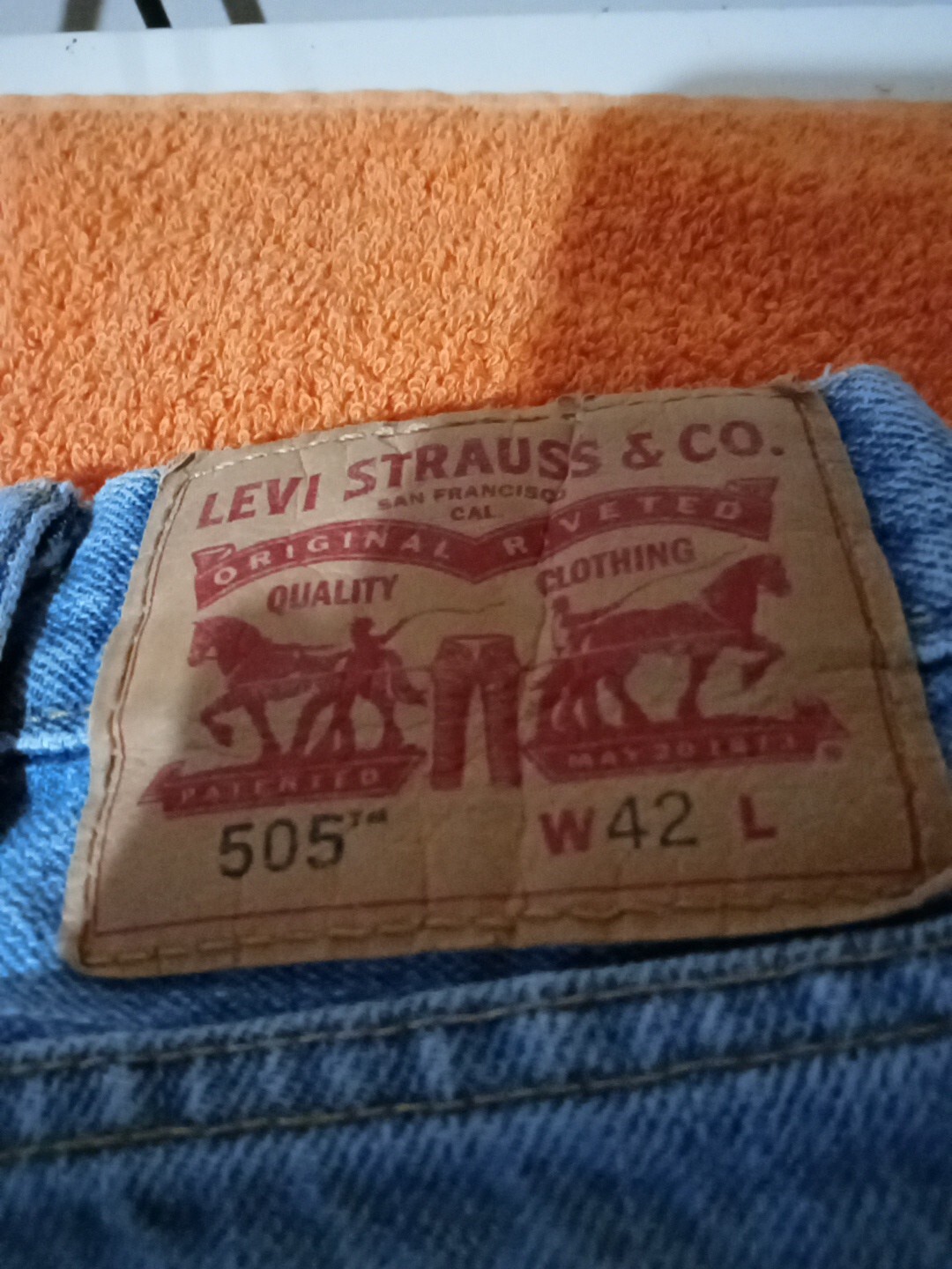 Levi’s 505 42in Waist Mens Straight Fit Jean Shorts, Light Wash thumbnail 3