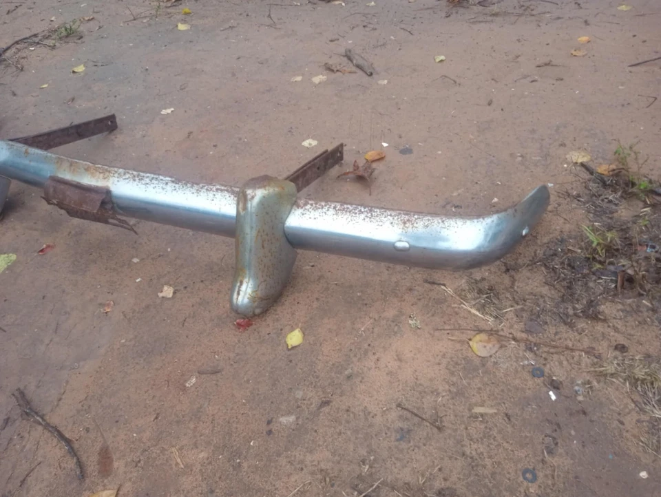 1950-1951 Studebaker Commander para-choque traseiro fabricante de equipamento original raro - Imagem 2 de 4