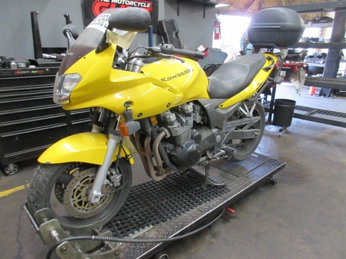 2003 01-03 Kawasaki ZR7S ZR750 Z750 Top Rear Luggage Box Case Bracket Givi Rack - Picture 13 of 13