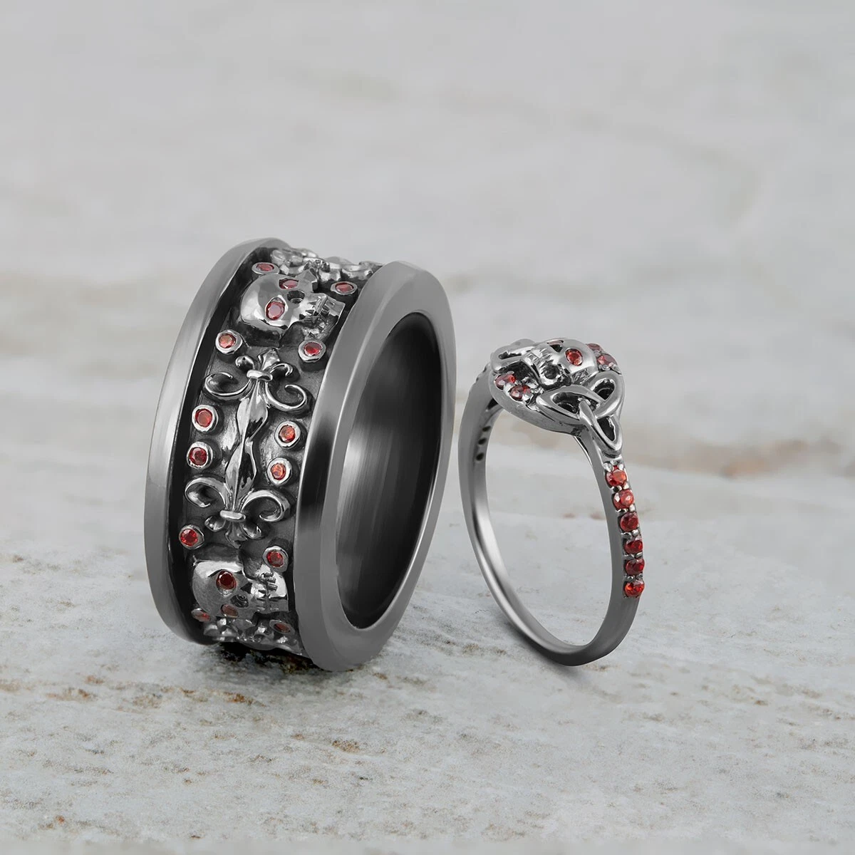 Fleur de lis wedding ring best sale set