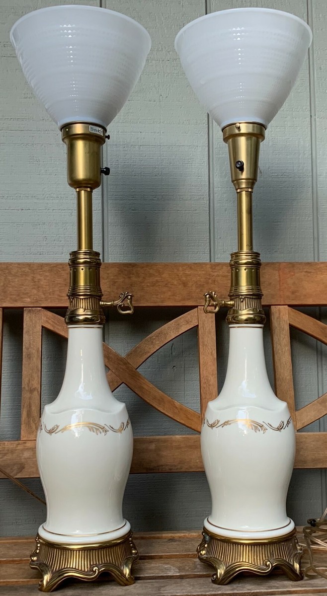 VINTAGE LENOX LAMP CLASSIC IVORY PORCELAIN GOLD BRASS GLASS SHADE
