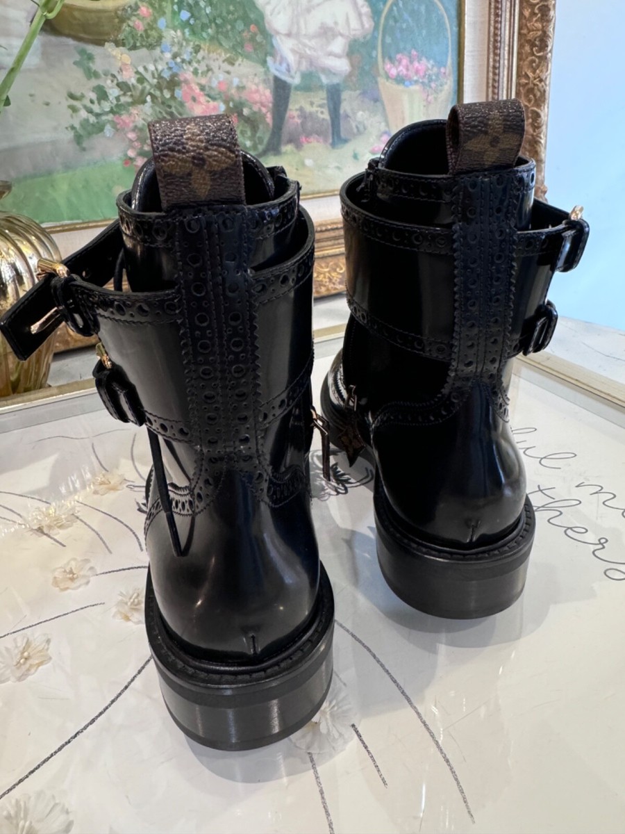 NEW Louis Vuitton Midtown Ankle Boots Combat Zipper Lace Up NEW Louis Vuitton Midtown Ankle Boots Combat Zipper Lace Up