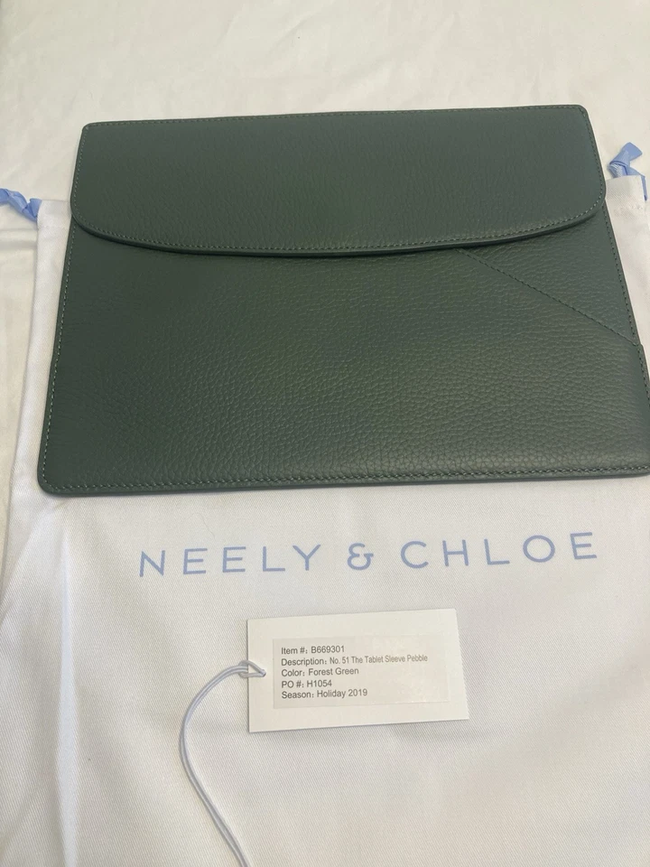 Excellent Blue Neely & Chloe NO. 51 THE TABLET SLEEVE Forest Green $128MSRP