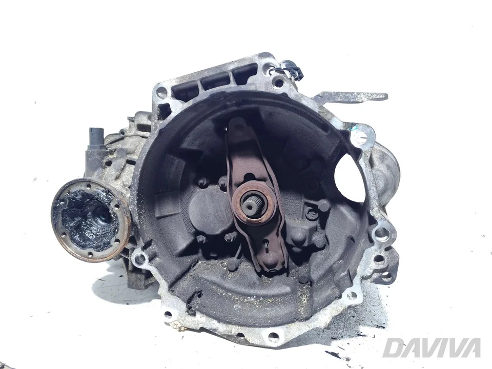 Skoda Fabia Boîte de vitesses manuelle à 5 vitesses 1.6 TDI Diesel 66kW (90 HP) - Image 2 of 4