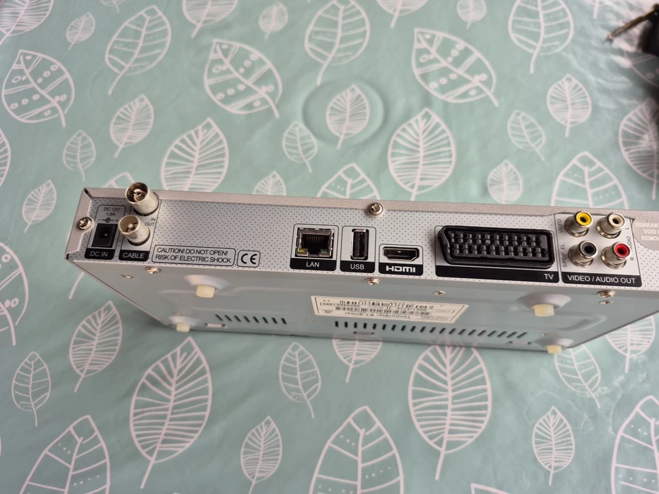 Kabelreceiver Technisat mit HDMI und SCART - Bild 4 von 4