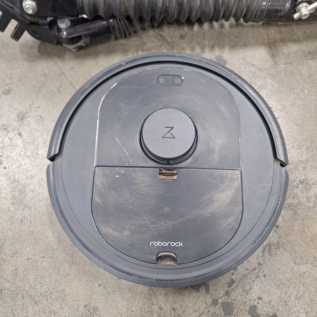 Roborock Q5 Plus Robotic Vacuum Cleaner Black Vacuum Only Tested Working Q340RR