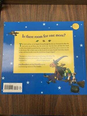Room on the Broom By Julia Donaldson And Pictures By Axel
