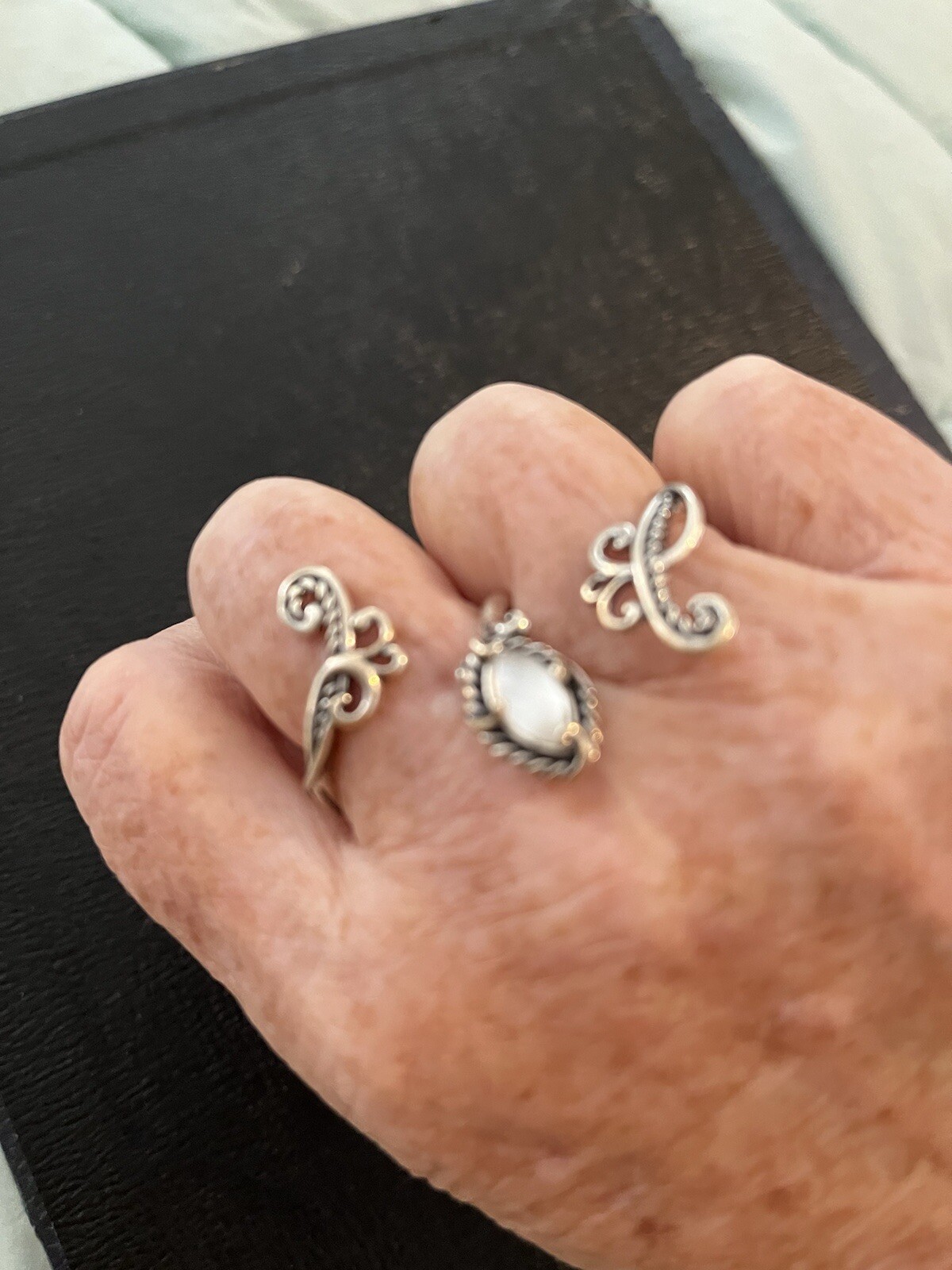 Double Finger Ring - image 2