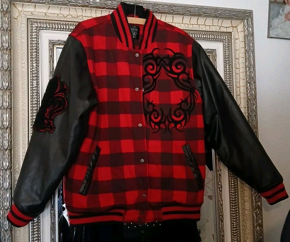 Picture 1 of 24