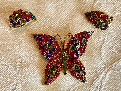 Vintage butterfly brooch/earrings set, deep color settings, set missing 5 stones
