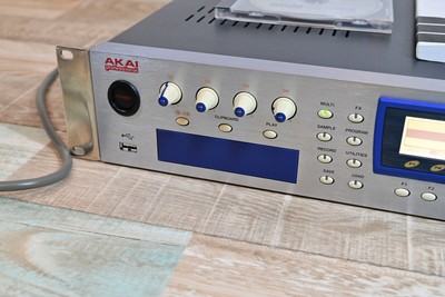 AKAI Z4 サンプラー　ジャンク品 AKAI Z4 サンプラー - メルカリ