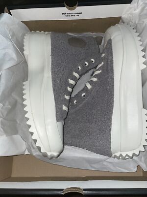 Converse Run Star Hike High Sherpa (172202C) - Size 9.5 MENS, 11 WOMENS