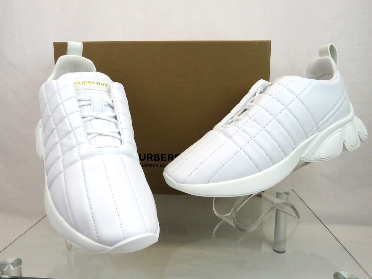 BURBERRY★AXBURTON Biscuit QUILTED LEATHER LOGO SNEAKERS BURBERRY Beige Dark Biscuit Quilted Leather Axburton