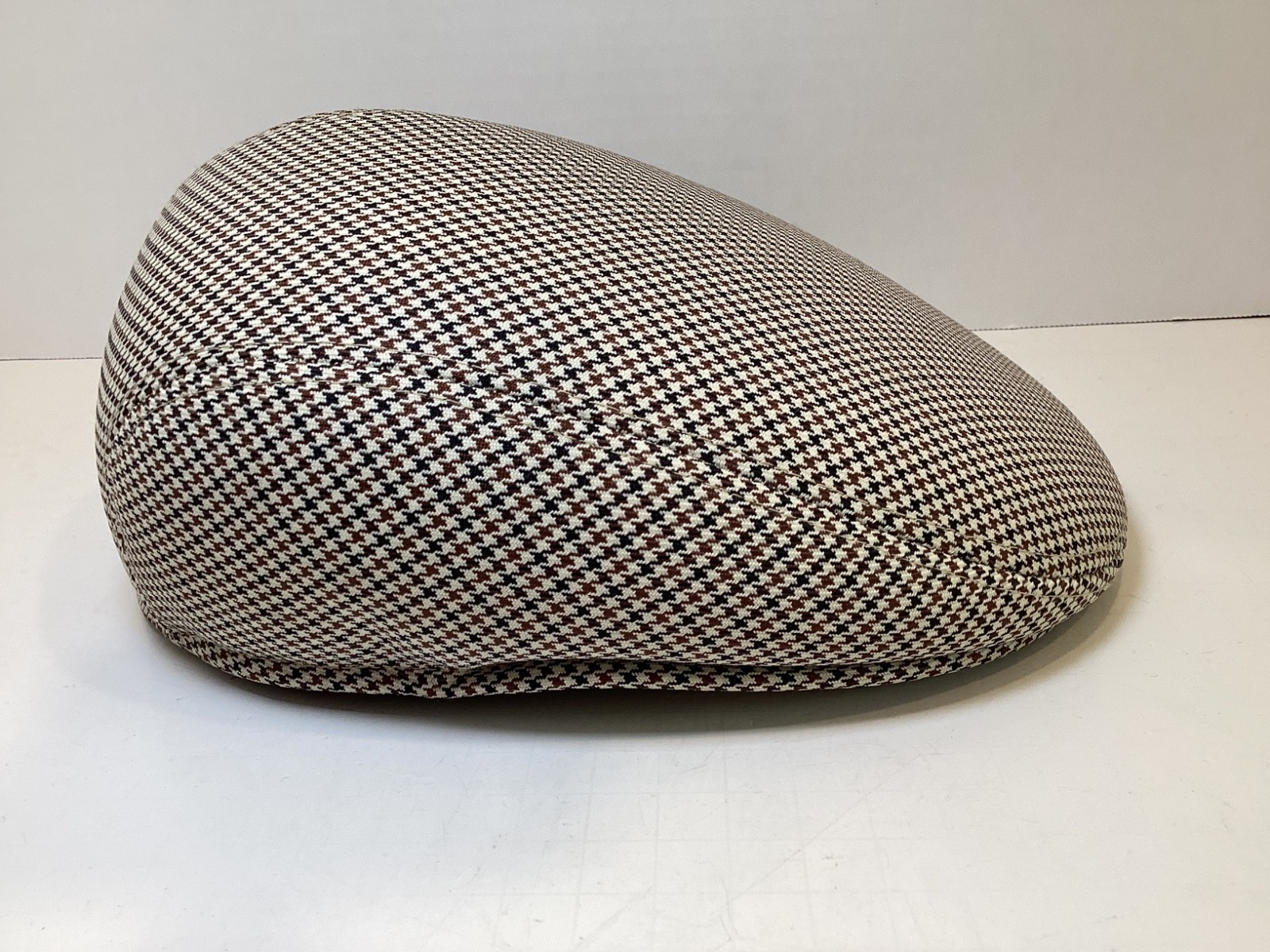 Henschel Hat Company Houndstooth Ivy Cap Size M EXCELLENT CO