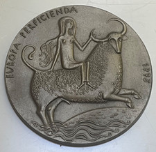 EUROPA PERFICIENDA Eisenguss Buderus 1975 B. Vogler Zeus Stier Plakette Medaille