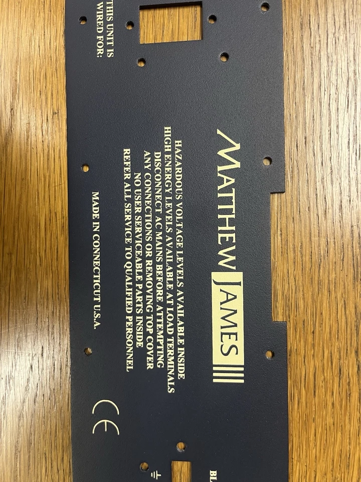 Panel trasero amplificador Matthew James - raro linaje Mark Levinson - audio de alta gama Foto 3 de 4