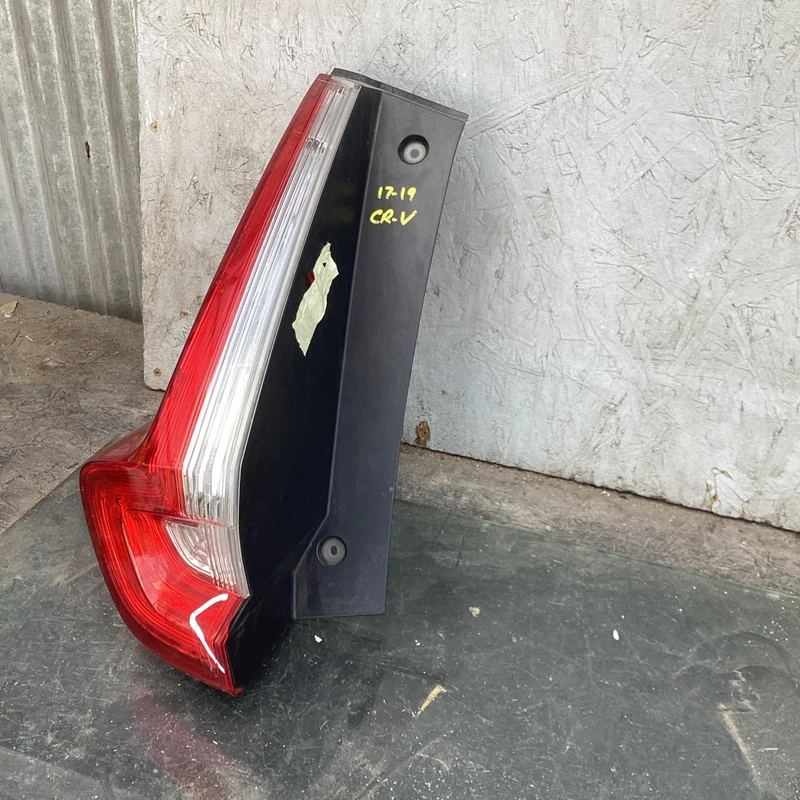 2017-2019 HONDA CRV CR-V LEFT LH DRIVER SIDE TAIL LIGHT OEM 33550TLAA01
