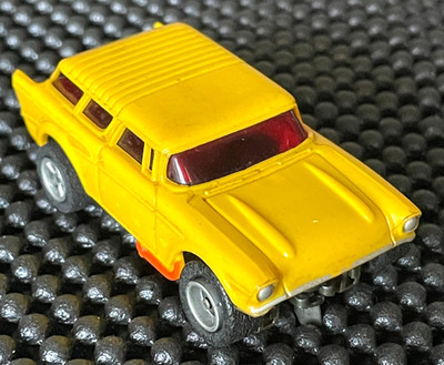 AFX '57 CHEVY NOMAD VINTAGE YELLOW HO SLOT CAR ORANGE HEADERS RARE 2.5'' UNTESTED