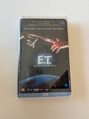 A Steven Spielberg Fil ET Extra Terrestrial VHS 82864 Unopened Clamshell