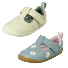 Girls Clarks 'Roamer Flora T' Leather First Shoe Pre Walkers