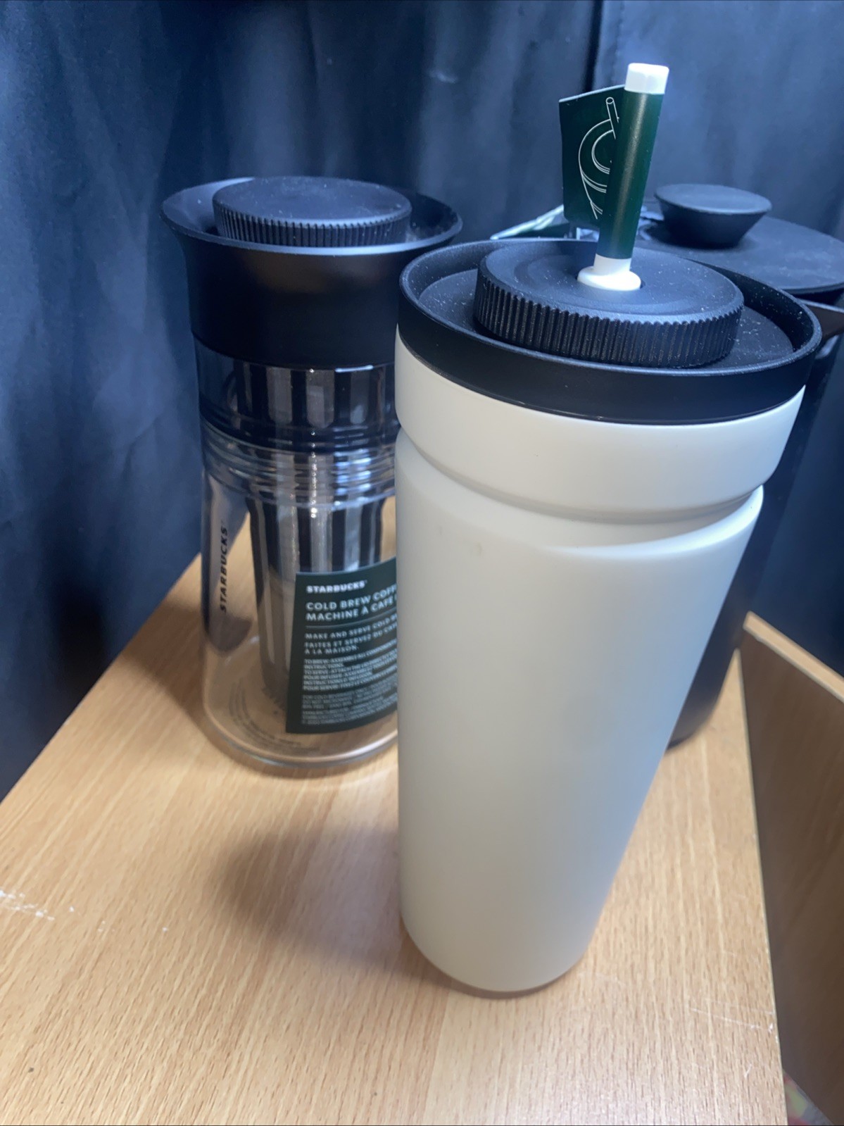 Starbucks 3 For 1 Deal Coffee Maker  Coffe Press And Bottle