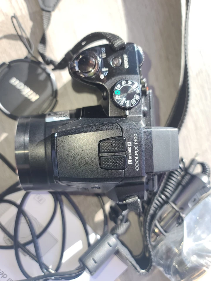 Nikon COOLPIX P100 Outfit Tested, 3 Batteries, Books, Wires, CD,Lowepro Case. - Image 4 of 4