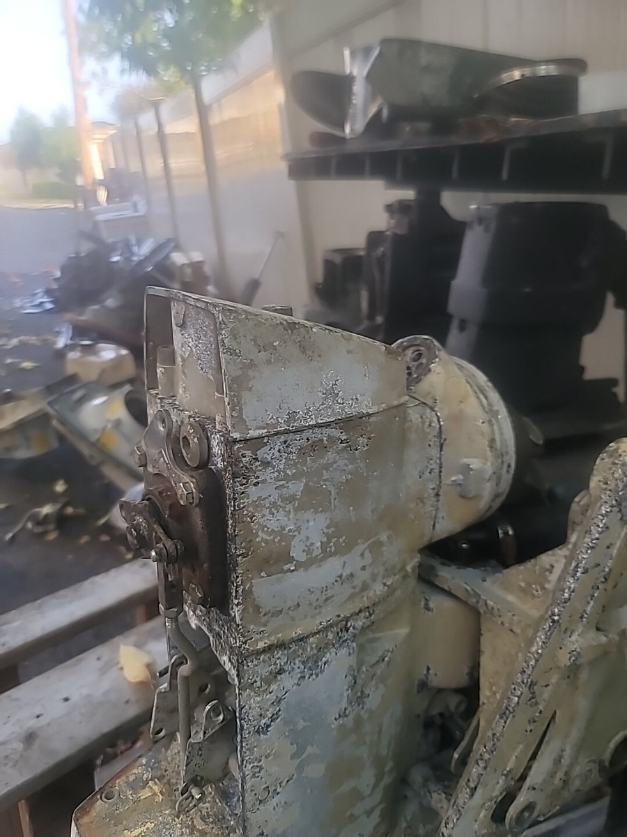 Volvo Penta UPPER Gearbox 290 Dp-a 1.95 ratio From outdrive Volvo Penta UPPER Gearbox 290 Dp-a 1.95 ratio From outdrive