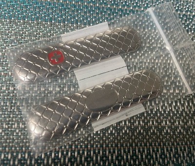 Wenger Stainless Steel Scales w/ Name Plate and Red Swiss Logo New 64mm Tot.
