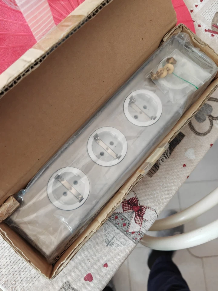 Oyaide MTS-4e distributore di alimentazione hi end