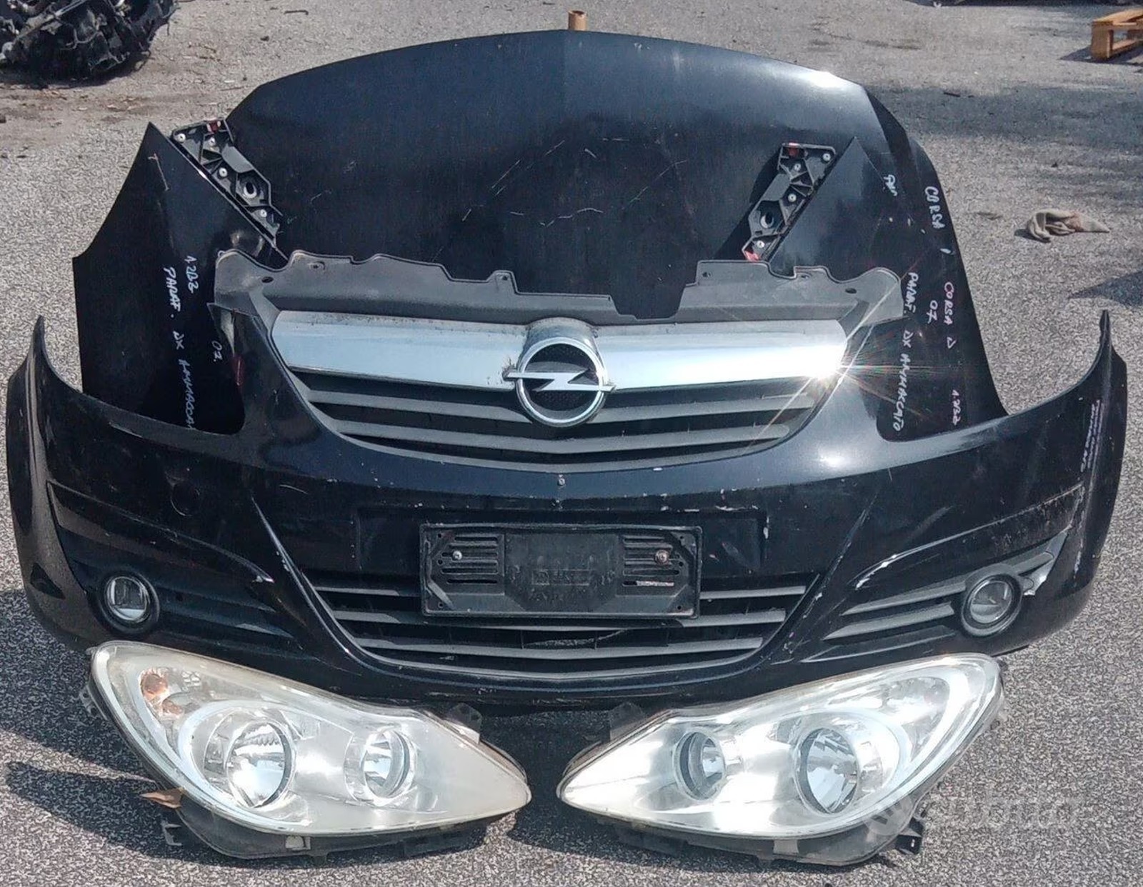 Muso musata completa Opel Corsa D 1.2 benzina 2006