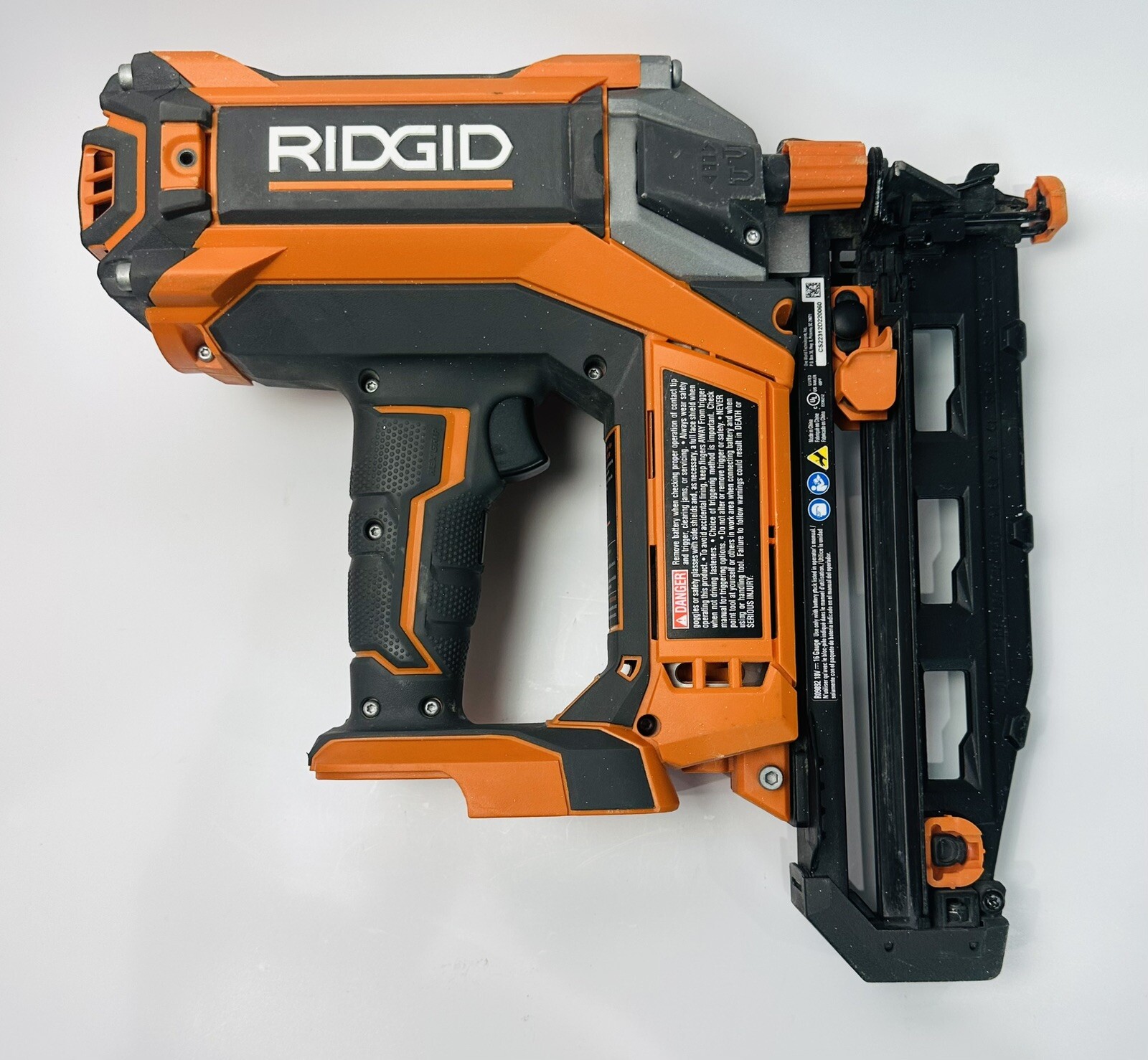 RIDGID 18V Brushless Cordless HYPERDRIVE 16Gauge 21/2