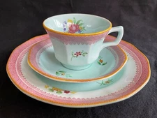 Adams Calyx Ware Lowestoft English Ironstone Trio Cup, Saucer, & Dessert Plate