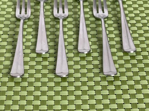 Towle LIBERTY BELL Stainless 6 Salad Forks Supreme Cutlery Satin Flatware E56WU - Picture 3 of 8