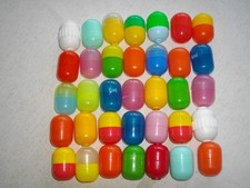 35 leere - ü - eier - kapseln - farbige - zum basteln - Tombola - Ostern ...