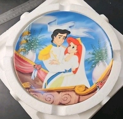 Disney Little Mermaid Ariel  Plate, ''Forever Love'', Wedding 1994 ( C-PL #19 )