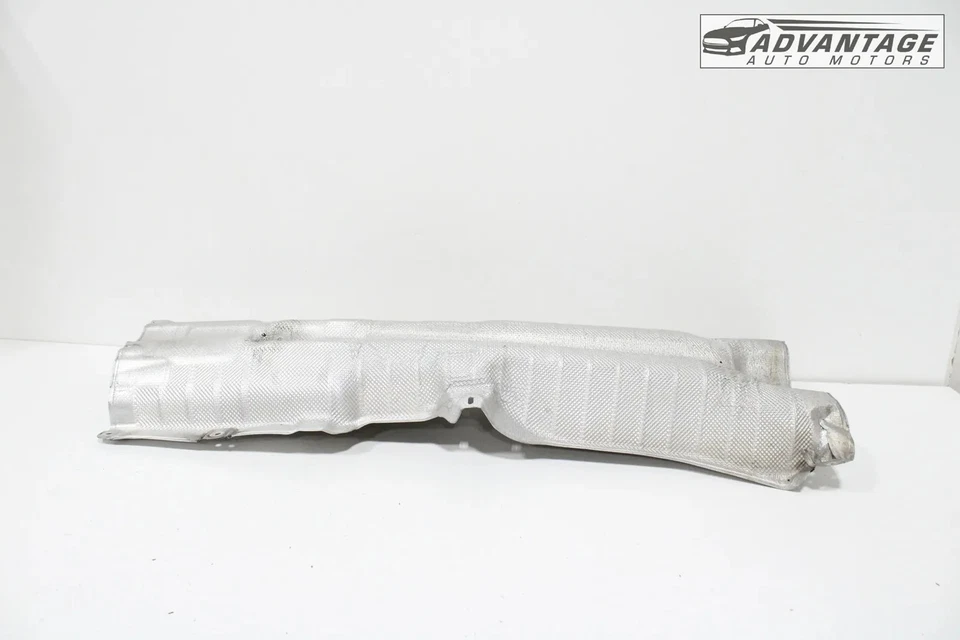 BMW 750I XDRIVE G12 2016-2022 trasero centro inferior escape protector térmico OEM Foto 2 de 4