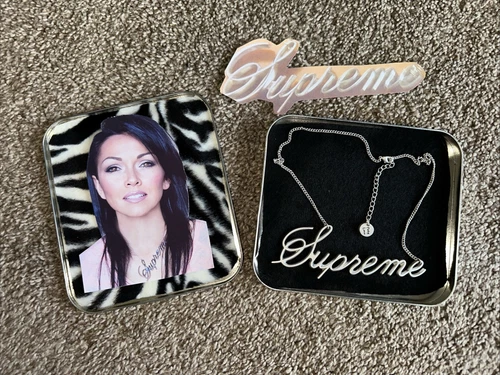 Collier vintage Kandee Johnson de YouTube Oldsmobile Cutlass déclaration « suprême »