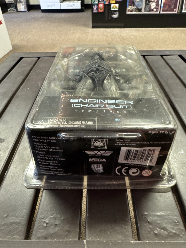 Engineer Chair Suit 8" Figure Prometheus Aliens Neca Reel Toys 2012 Sealed - Image 2 of 4